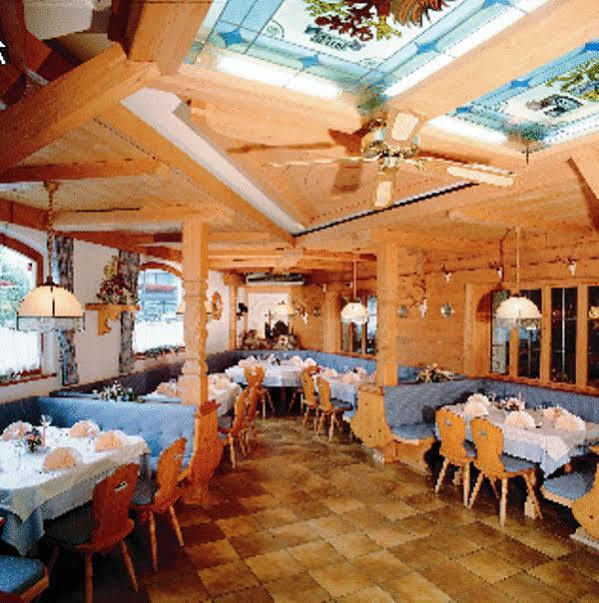 Hotel Restaurant Gradlwirt Niederndorf (Tyrol) Exterior foto