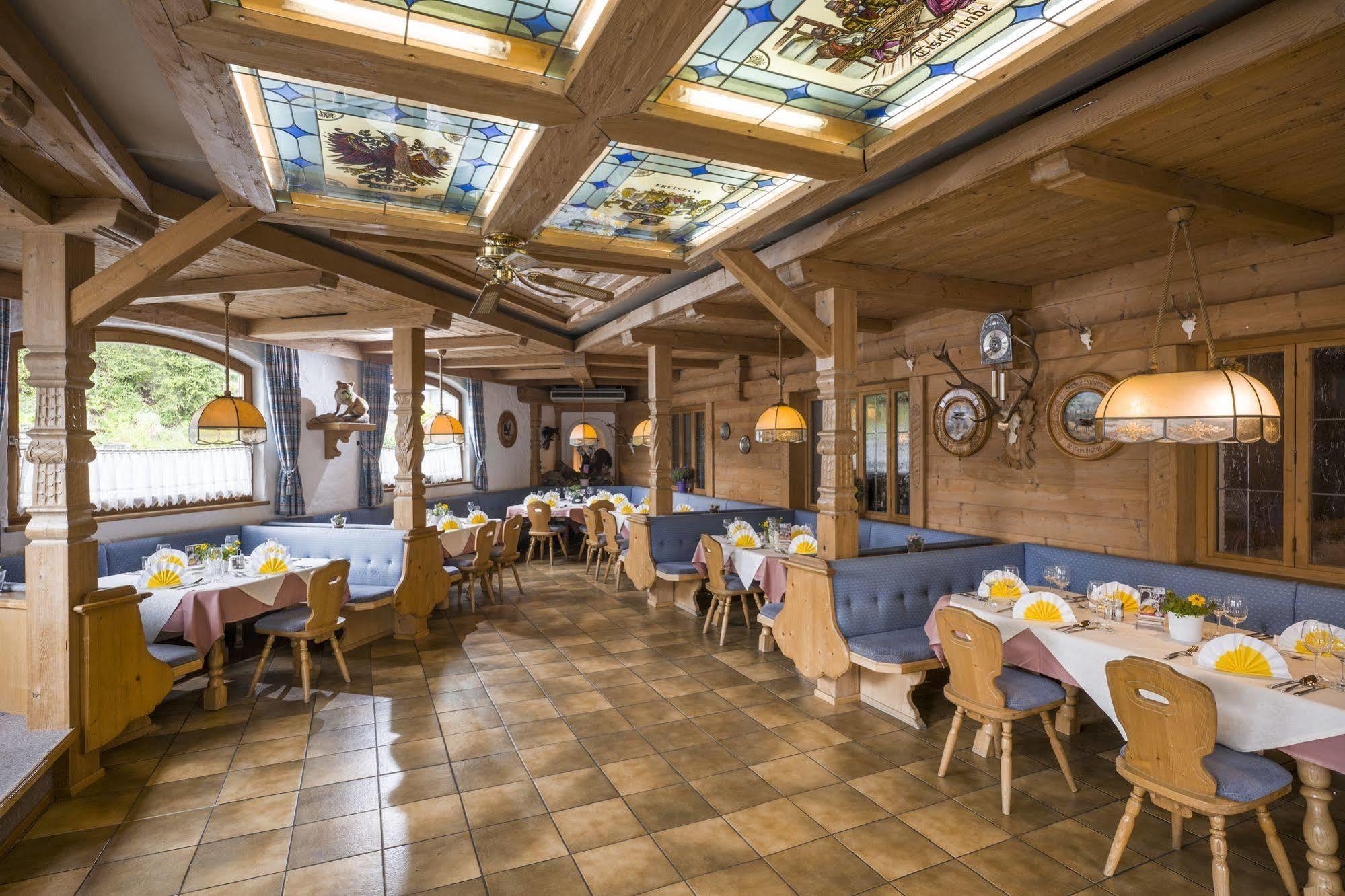 Hotel Restaurant Gradlwirt Niederndorf (Tyrol) Exterior foto